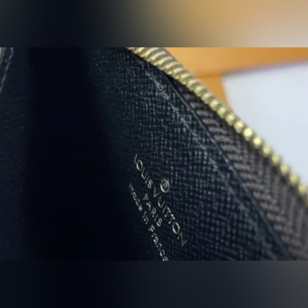 LV Card Holder Recto Verso - Picture 5 of 10